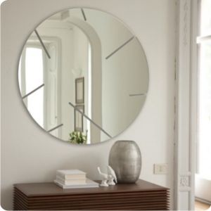 Дизайнерское зеркало для ванной комнаты