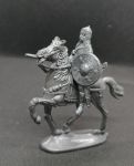 Конный русич №12 со съемным мечом и круглым щитом. Случайная лошадь