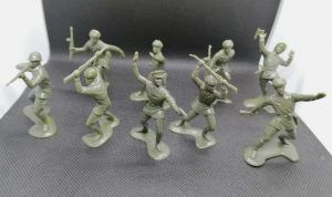 Toy soldiers WWII Soviet Infantry - 9 psc