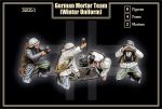 32051 German mortar team of WWII in winter uniform