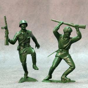 WWII Russians №1 (Marx recast) - a set of 2 pcs 